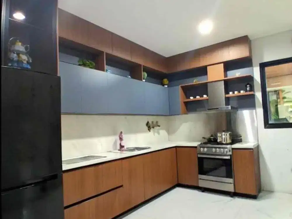 DIJUAL RUMAH 
SUMMARECON 
CLIUSTER EMILY

Lt 375
Lb 471
kt 5+1
km3+1
20.000wt
artesis
garasi 2
carport 2
SHM
FULL FURNISH

13M nego