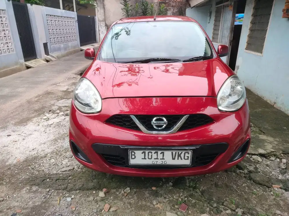 Nissan March 1.2L matic 2015