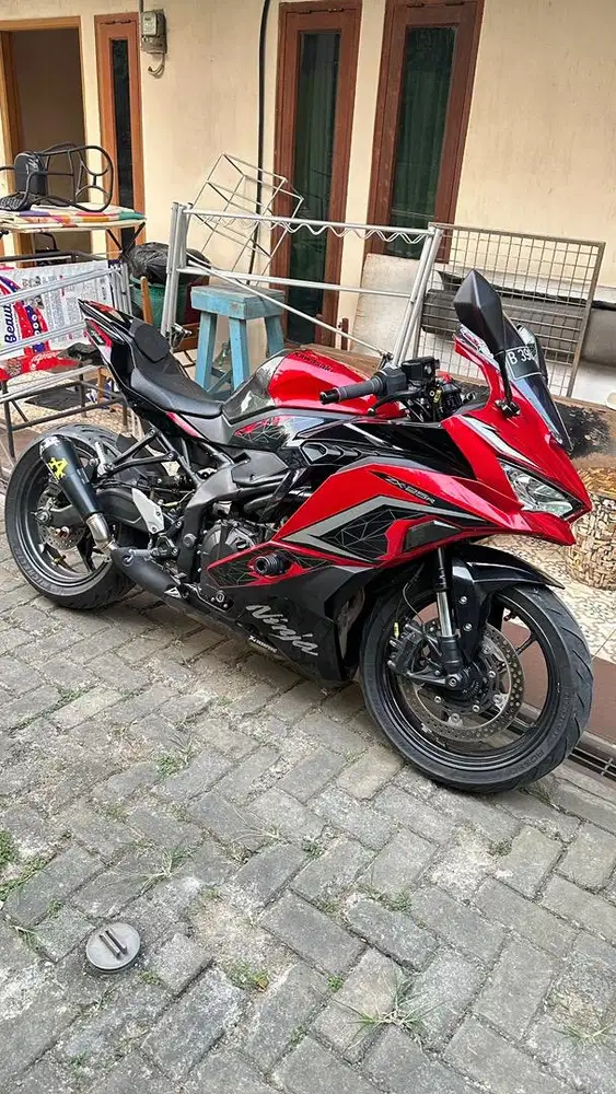 ZX25R ABS QS PERSIMMON RED ( warna langka) MULUS ISTIMEWA! ZX Ninja