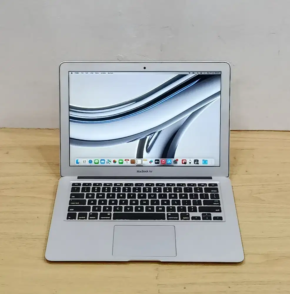 Macbook air 2015 (13 inch, Early 2015)