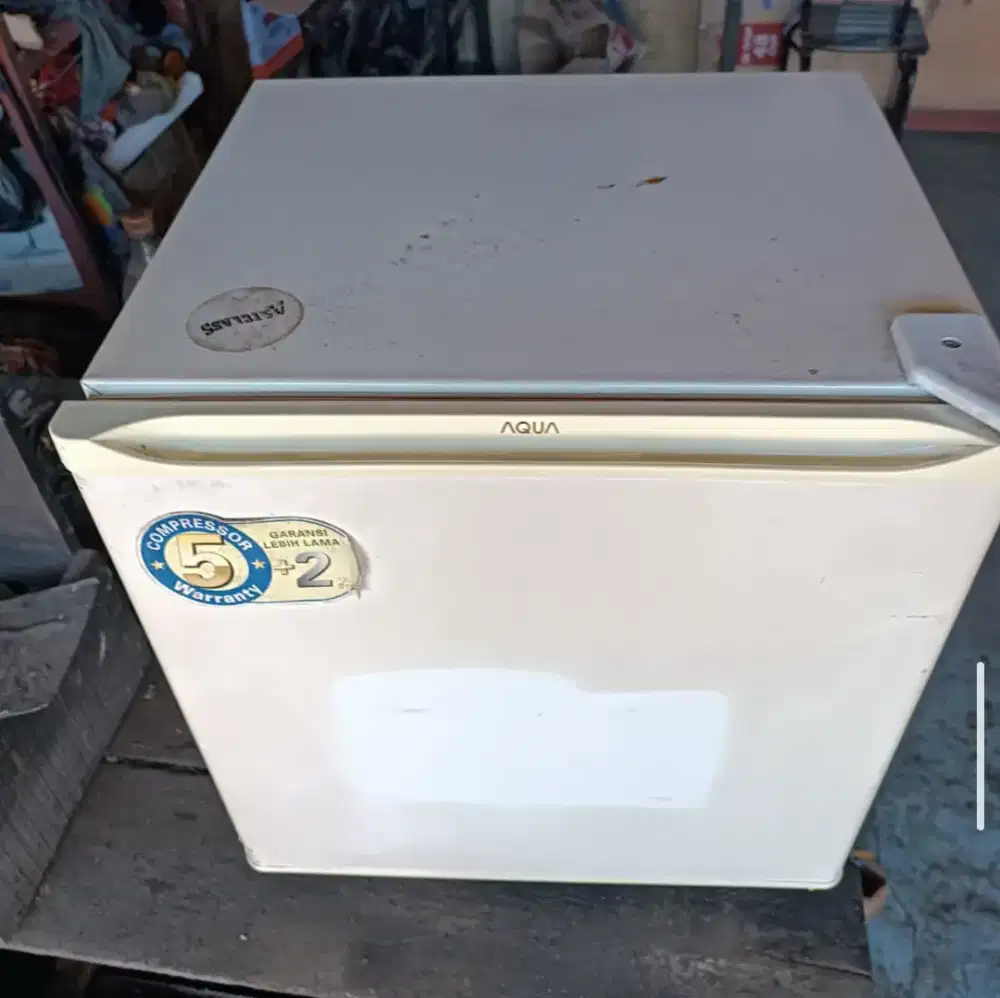 Dijual Kulkas Mini Aqua