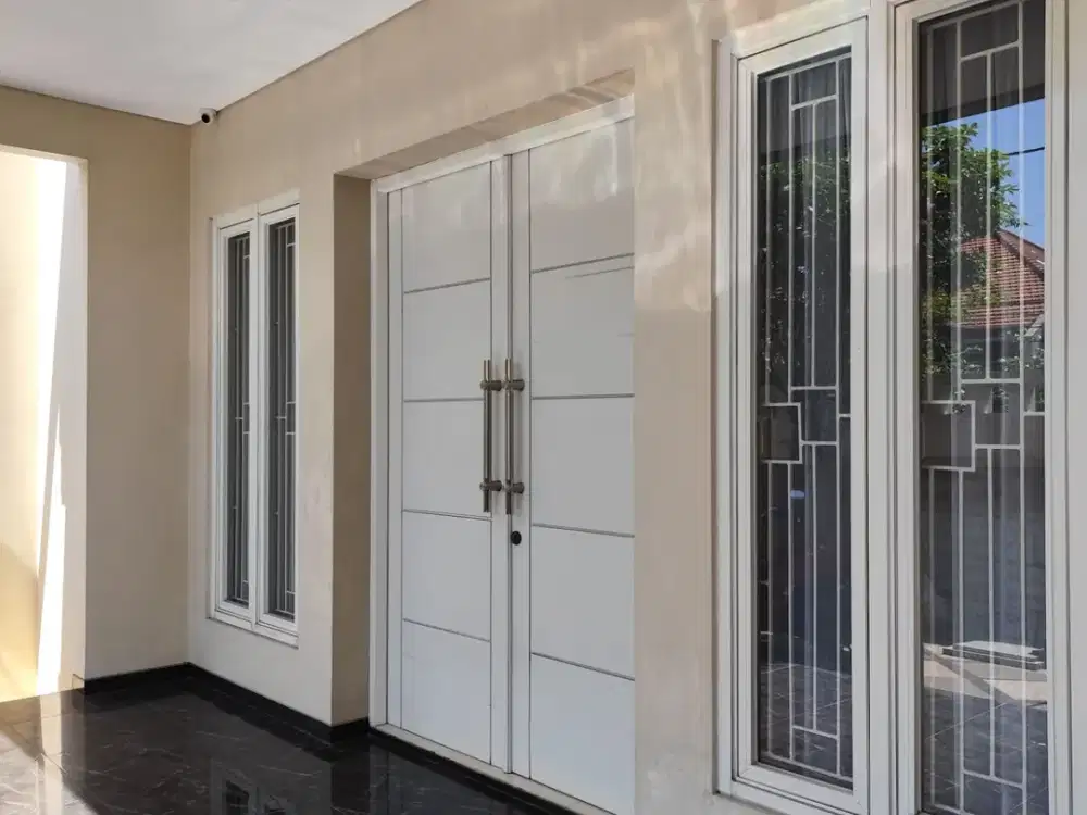Dijual Rumah MANYAR REJO Surabaya Timur GEDE MURAH SIAP HUNI Semi Furnished