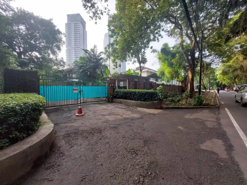 Kavling Strategis Murah Bonus Rumah Komplek Elite Dukuh Patra Kuningan Jakarta Selatan