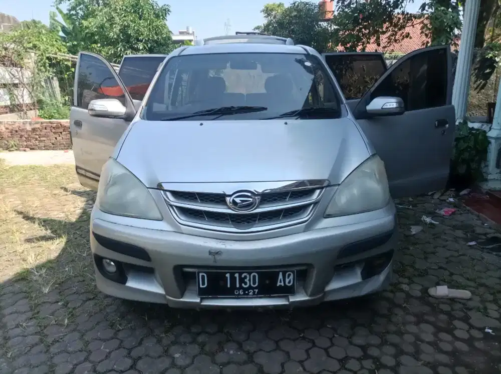 Jual xenia 2007 pajak panjang cat ori an sendiri