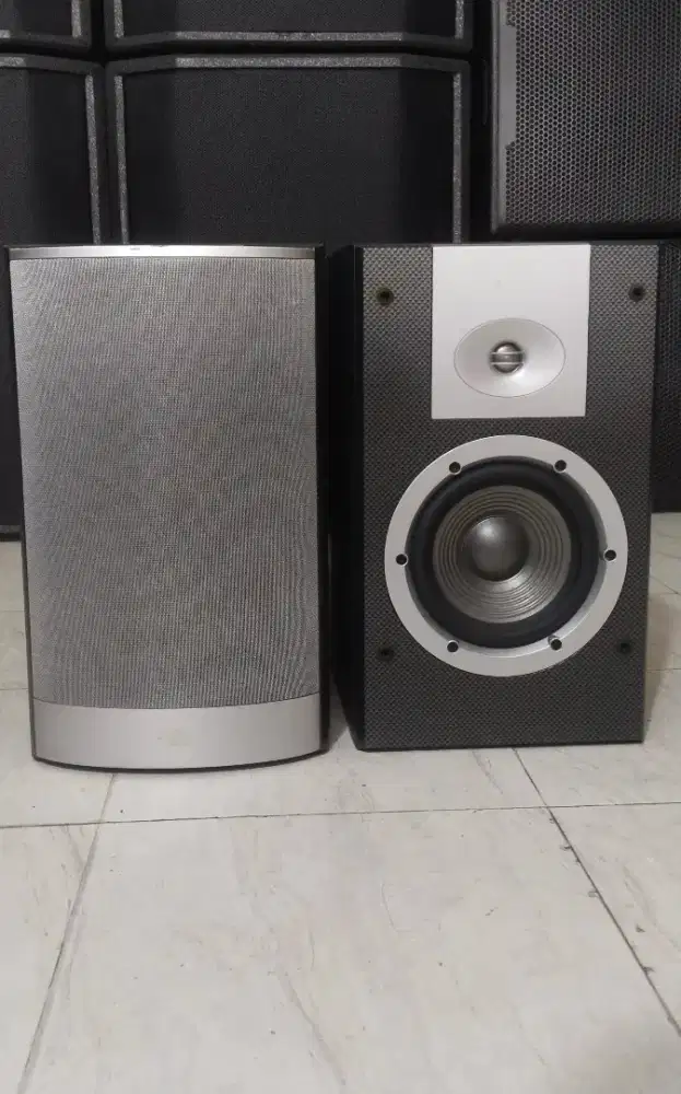 Sepasang Speaker Bookshelf Jbl Arena 8 inchi