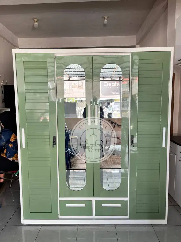 PROMO LEMARI PAKAIAN BESI 4 PINTU GRATIS ANTAR