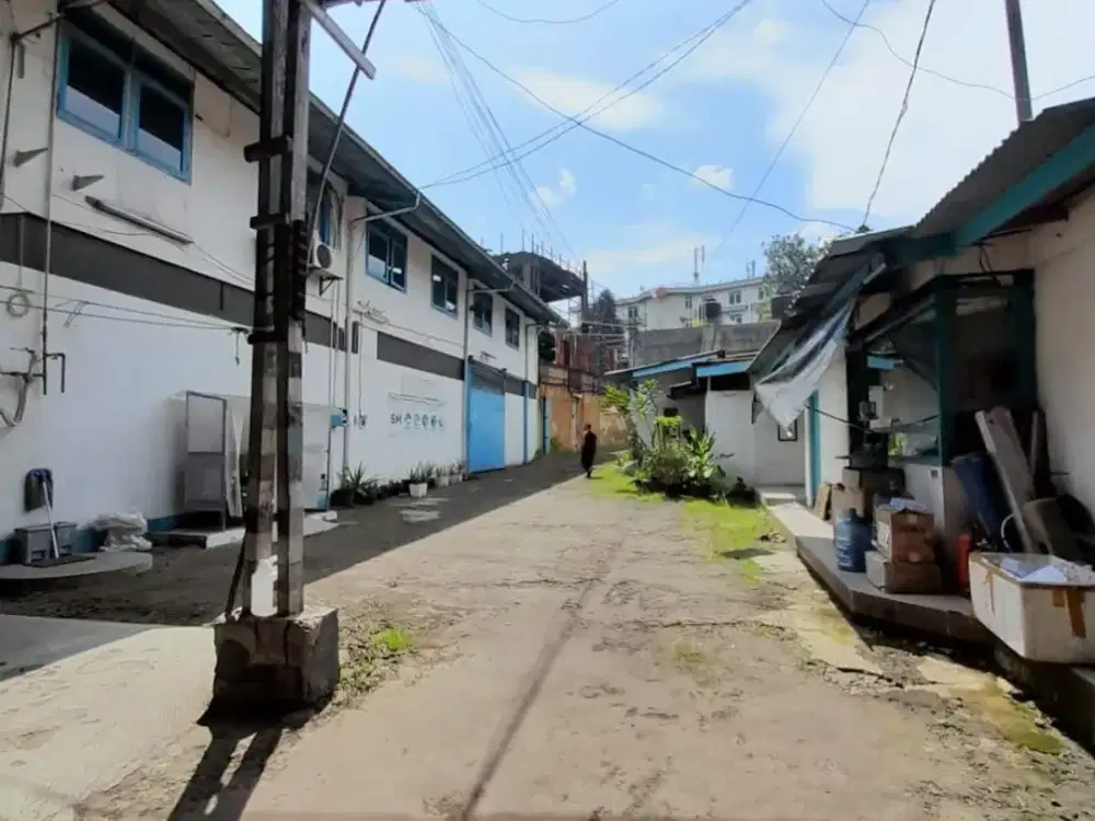 Gudang Strategis di Mainroad Jl. Nasional Bandung Cimahi