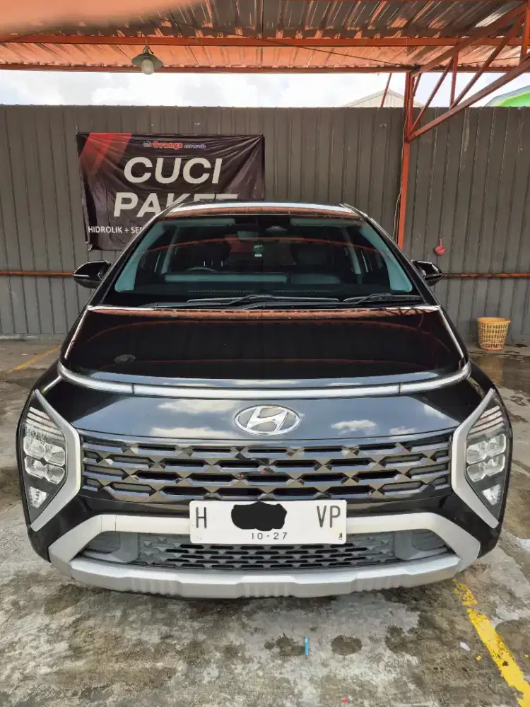 Hyundai Stargazer Prime CVT Captain Seat