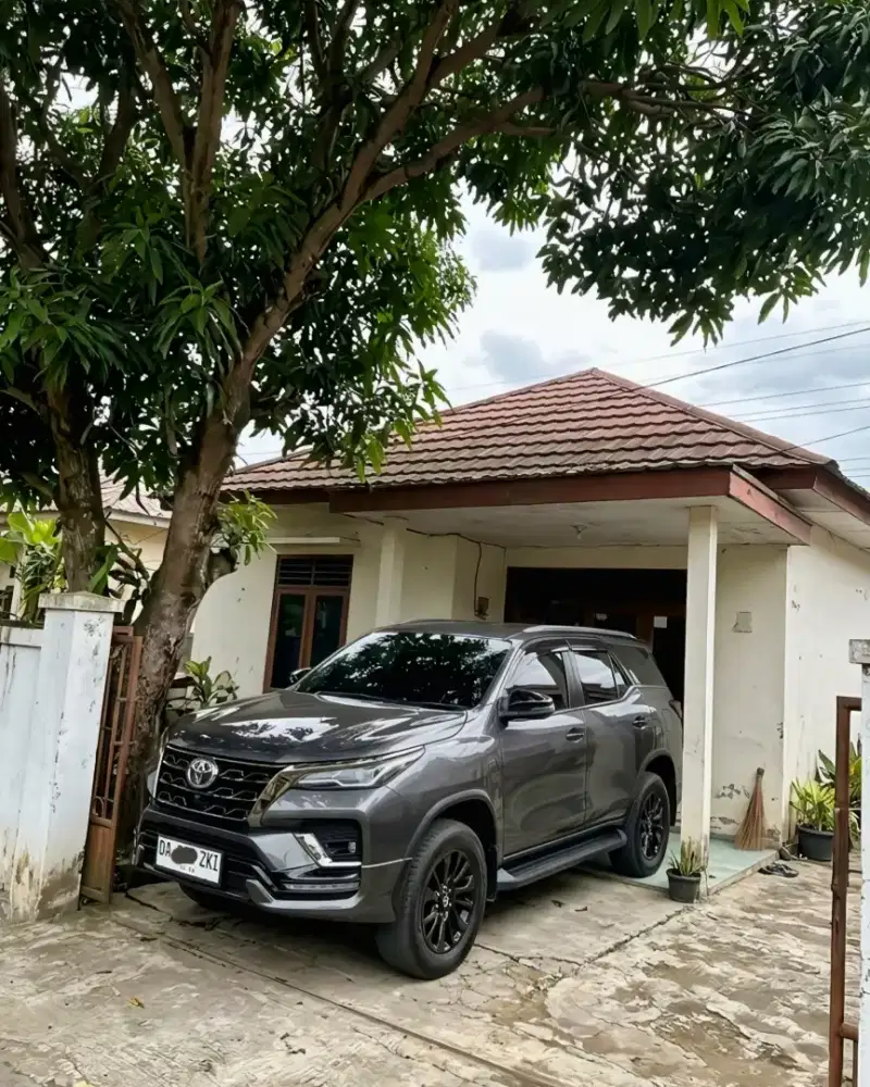 2021 Toyota fortuner 2.4 VRZ 4x2 A/T