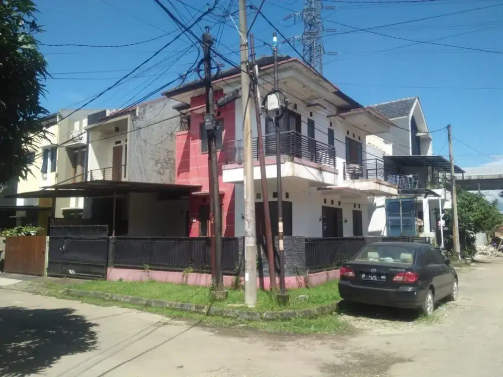 Rumah Bagus 2 Lantai Posisi Hook Di Buah Batu Regency