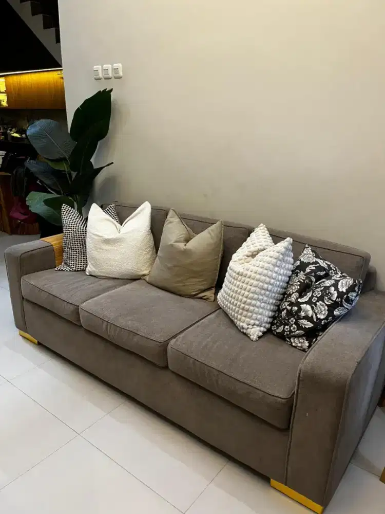 SOFA 3+2 SEATER BEKAS
