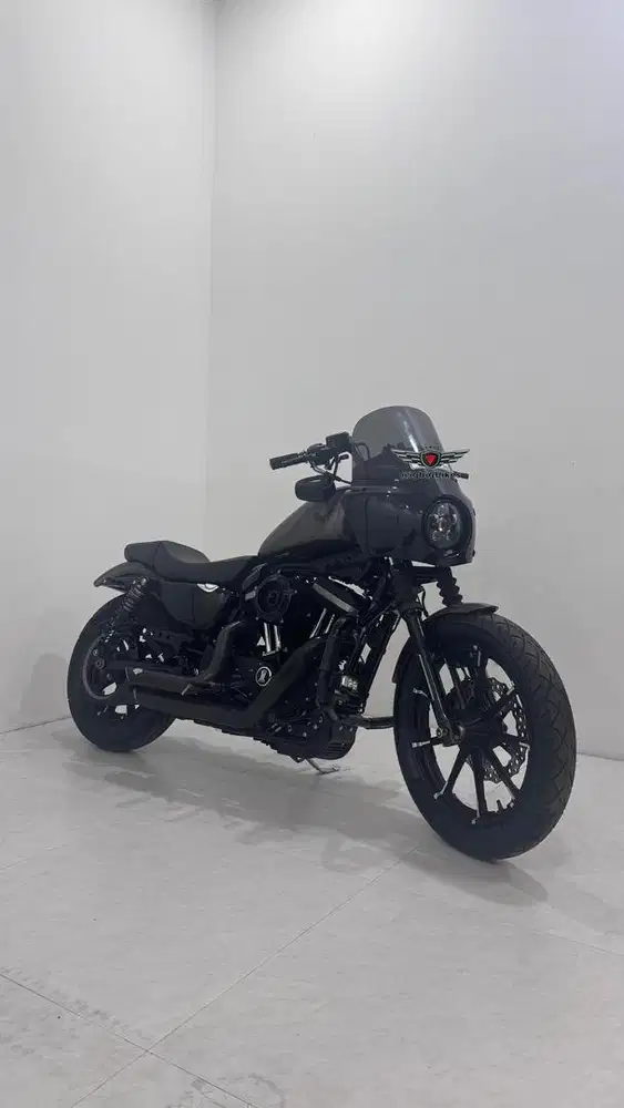 Harley Sportster Iron 883 Grey