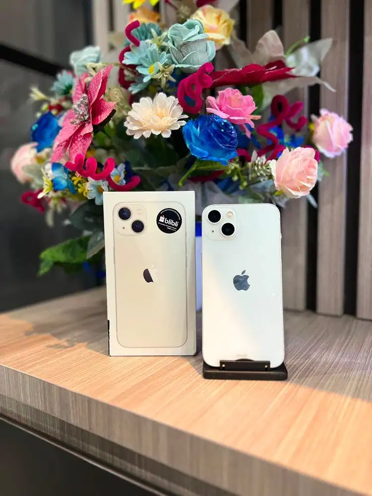 iPhone 13 Ex Resmi Indo Bergaransi dan bisa pakai cicilan.