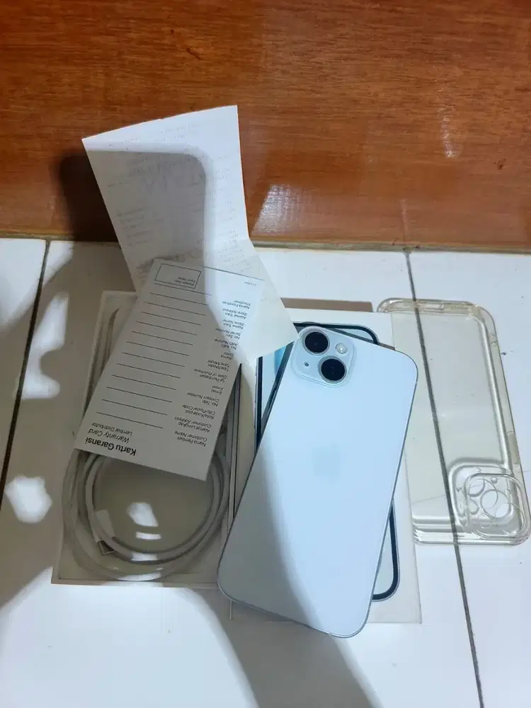 iPhone 15 128Gb iBox