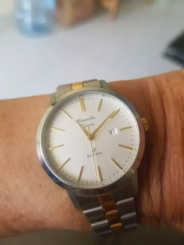 Jam tangan alexandre