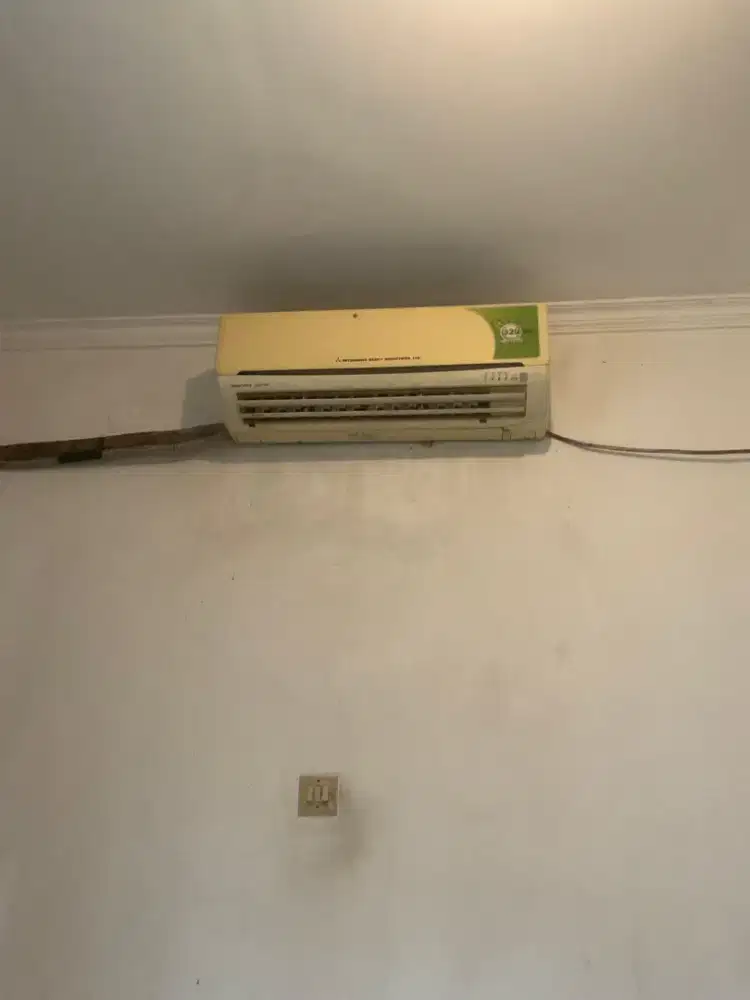 AC BEKAS MATSHUBISI 1/2PK