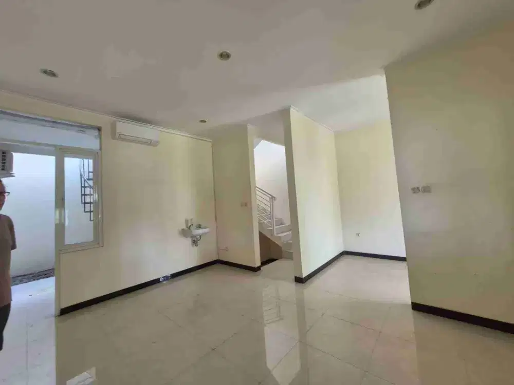 Sewa Rumah Minimalis TKI 5 Taman Kopo Indah 5 Kuldesak