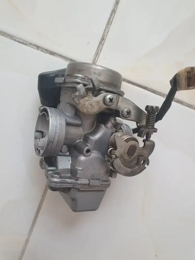 Karbu motor  suzuki skydrive original