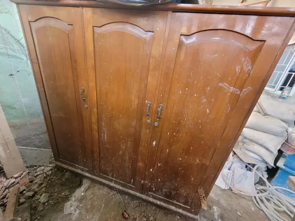 Lemari Jati masih bagus tinggal pakai