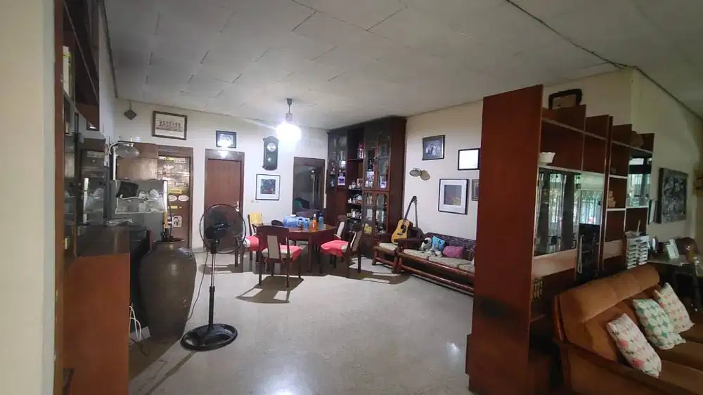 Dijual, Disewakan/Join Usaha, Rumah Waris Gaya 80's di Rawamangun