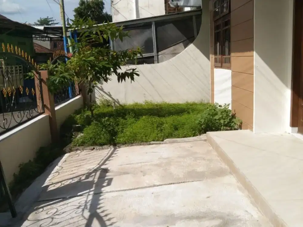 Rumah Disewakan Cocok untuk Kantor atau Hunian Lokasi Dekat RS Sarjito