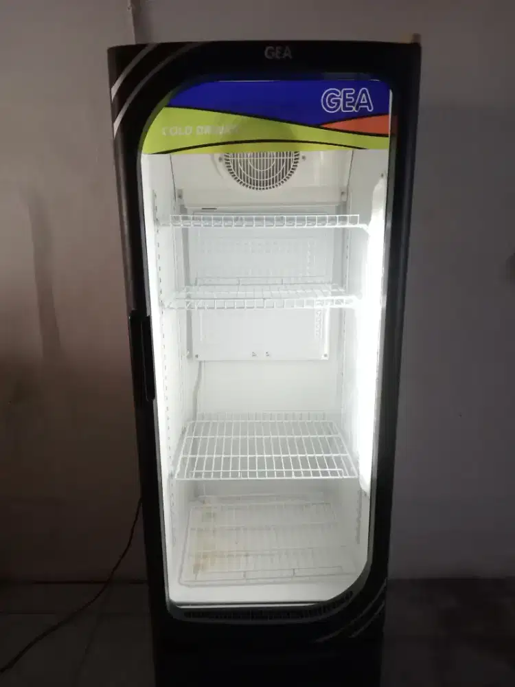 Dijual frezer sokes dan kompor