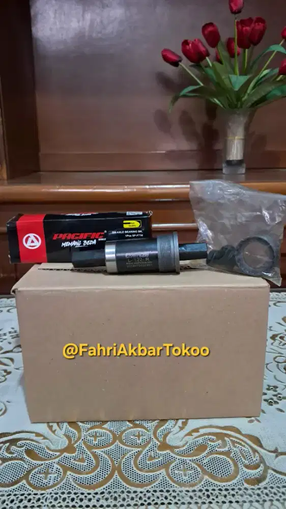 BB Bottom Bracket Bearing Pacific SP-F701 68 x 122mm