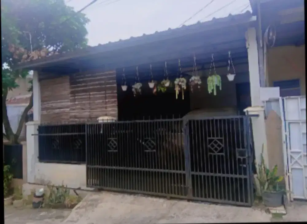 Jual murah rumah komplek Margahurip Indah Banjaran