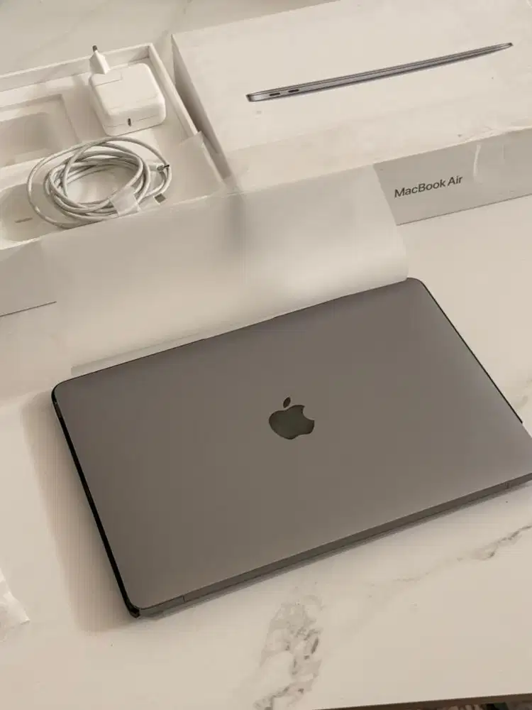 JUAL MACBOOK AIR M1 ORI IBOX MuRAAAHHH
