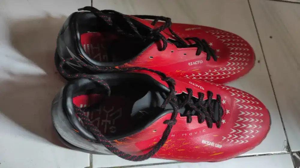 Sepatu Futsal Specs Reacto Blitz Evan Movic Pro IN