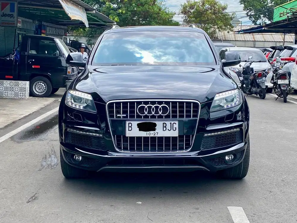 AUDI Q7 3.0 TFSI AT 2012