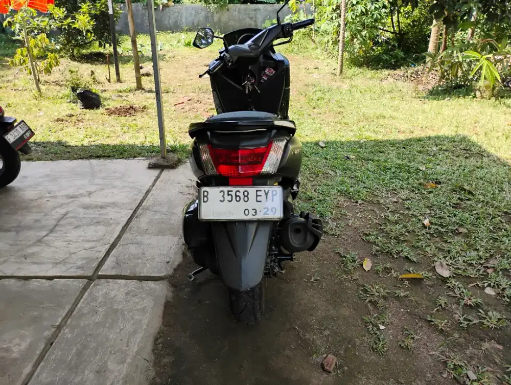 Yamaha NMAX 2018 CBS - Pajak Hidup Panjang, KM 40 Ribuan, Plat B Depok