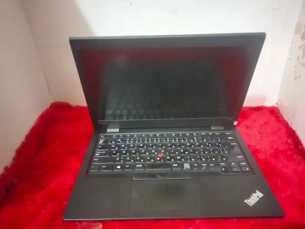 Laptop Thinkpad L380 /core i5 gen8/RAM 8gb/SSD 256gb/ siap pakai