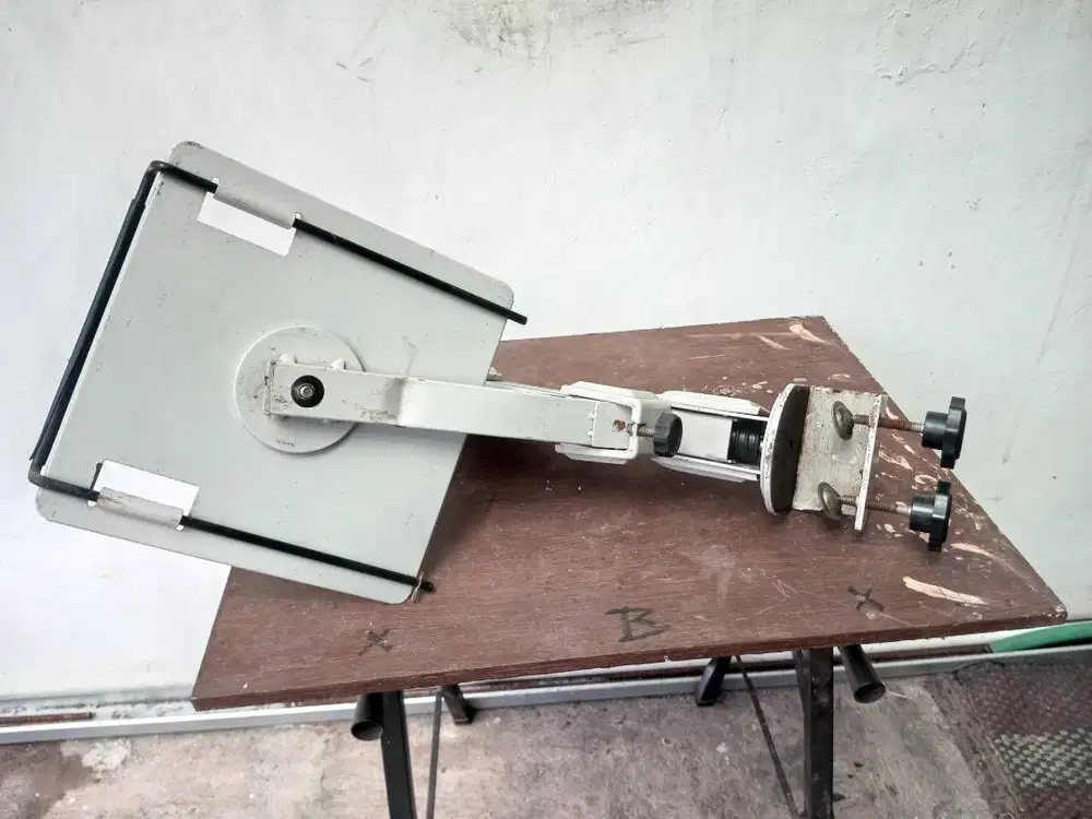 DIJUAL TATAKAN LAPTOP GANTUNG