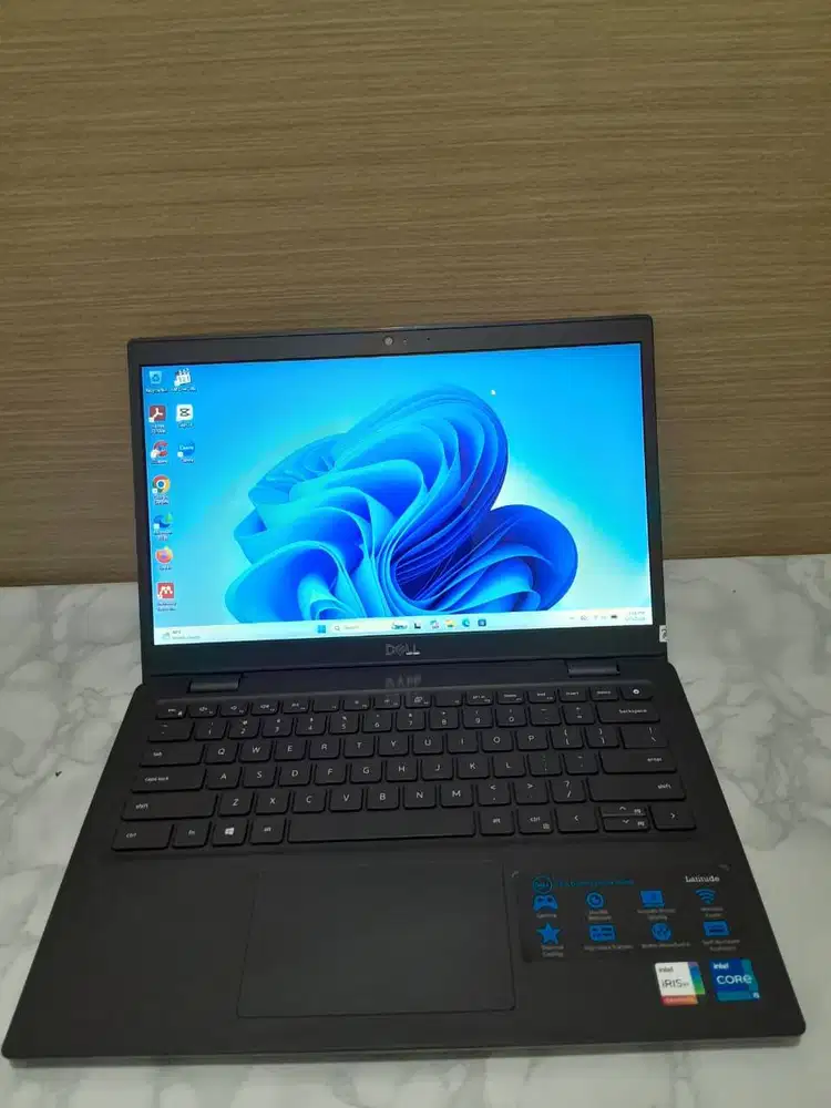 DELL 3420. Core i5 gen11, Ram 8GB, SSD 512GB, Layar 14inch,intel IrisX