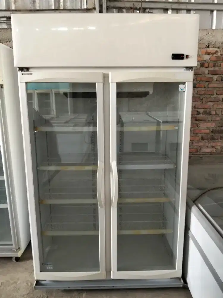 Showcase 2 pintu  Original