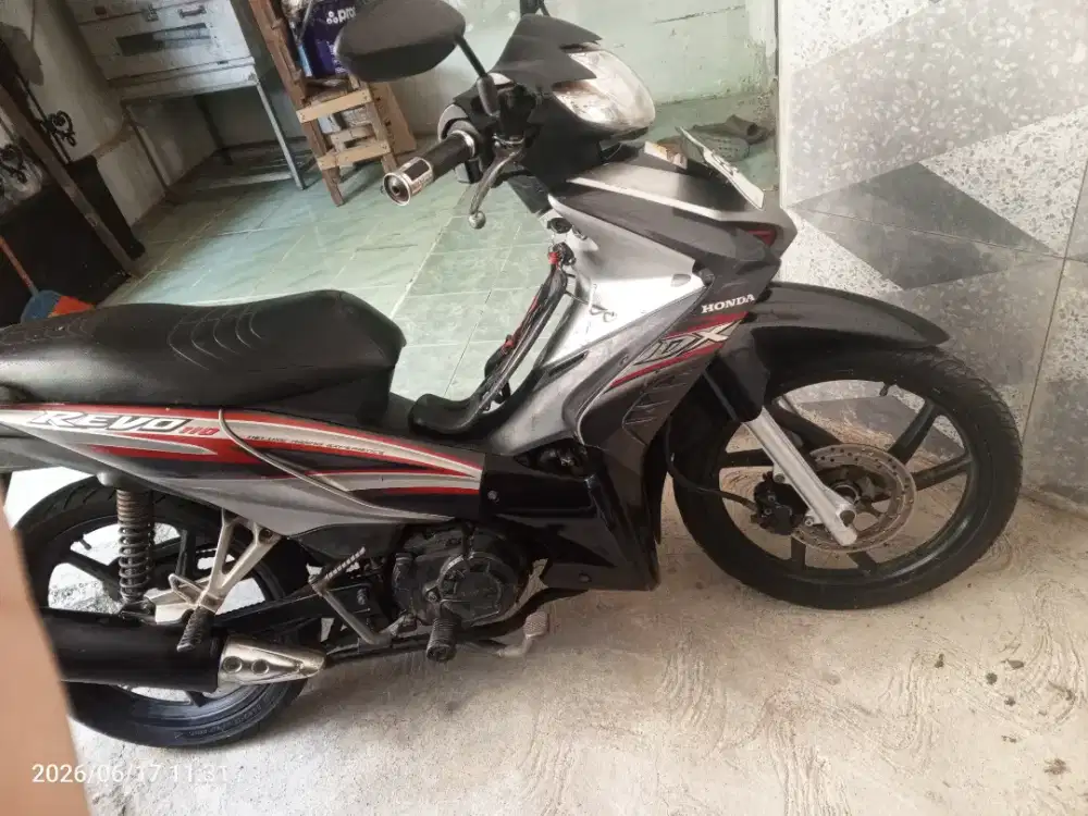 Honda Revo absolute 2011 PAJAK HIDUP Panjang 1 th