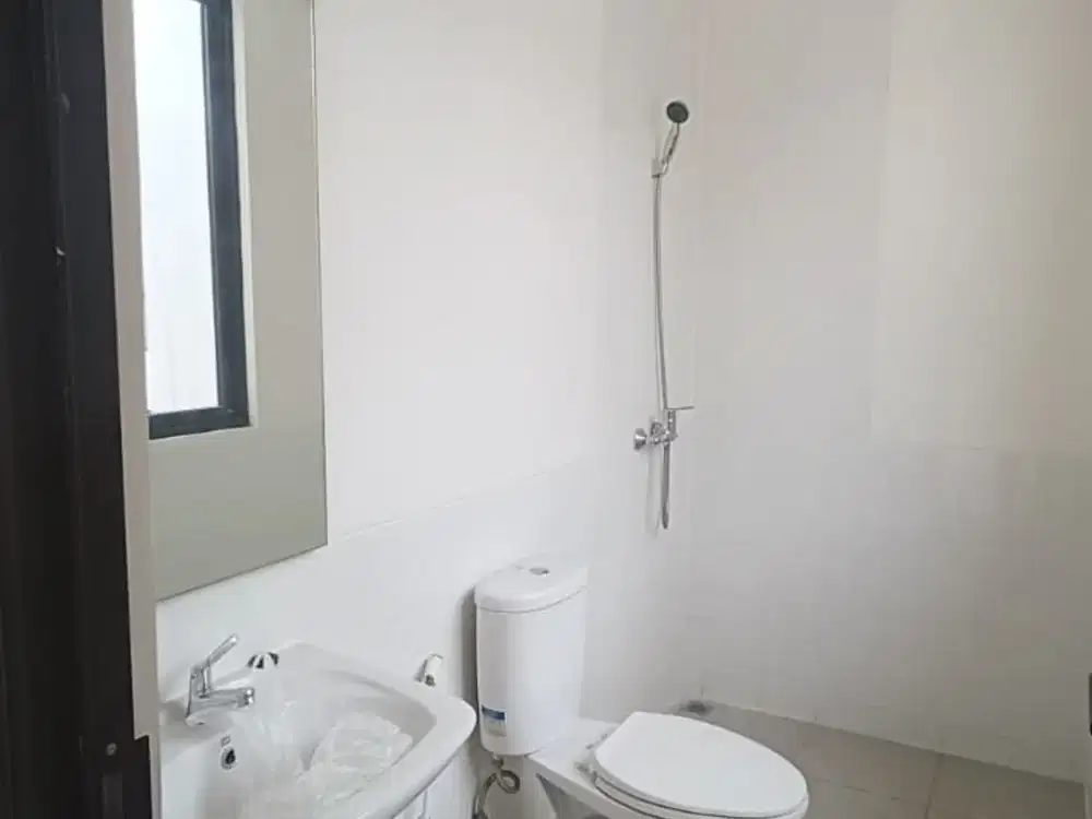 Rumah Siap Huni di Cendana Cove Karawaci