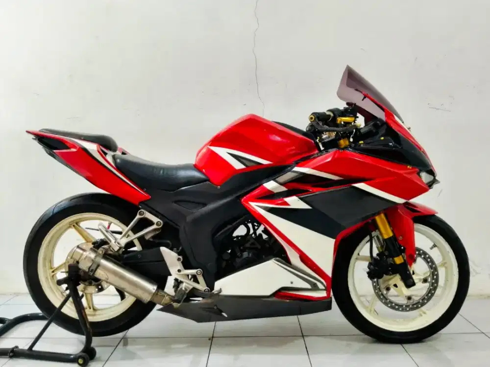 Honda CBR k45 th 2015 modif CBR 250RR
