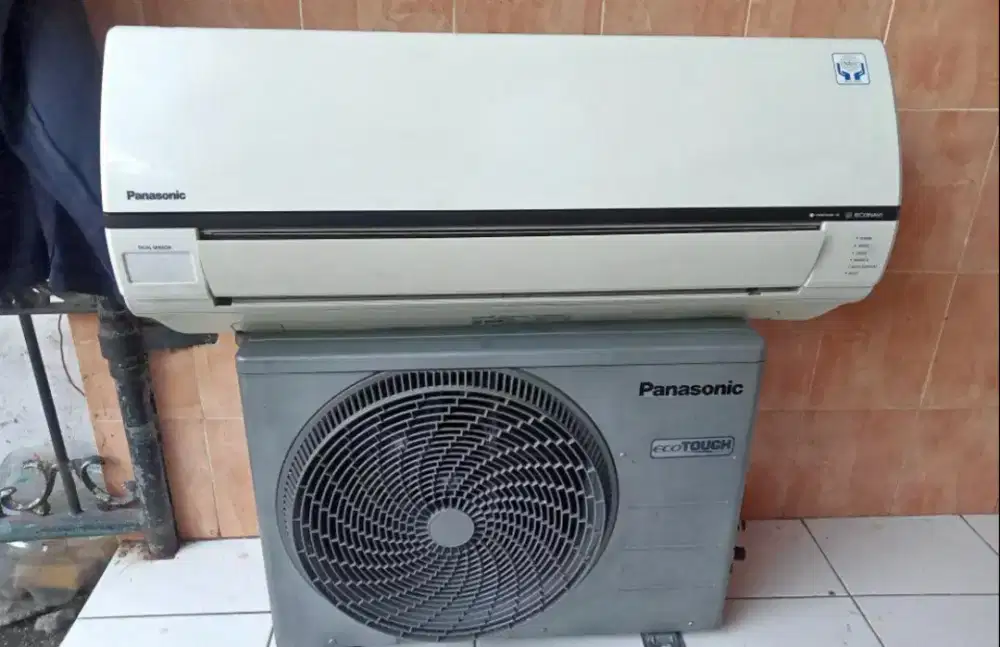 Jual ac Panasonic 1 pk 32 lowwat 700 wat kondisi 95% ori semua