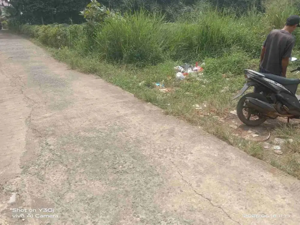 dijual cepat tanah kosong strategis pinggir jalan desa warujaya Parung Bogor