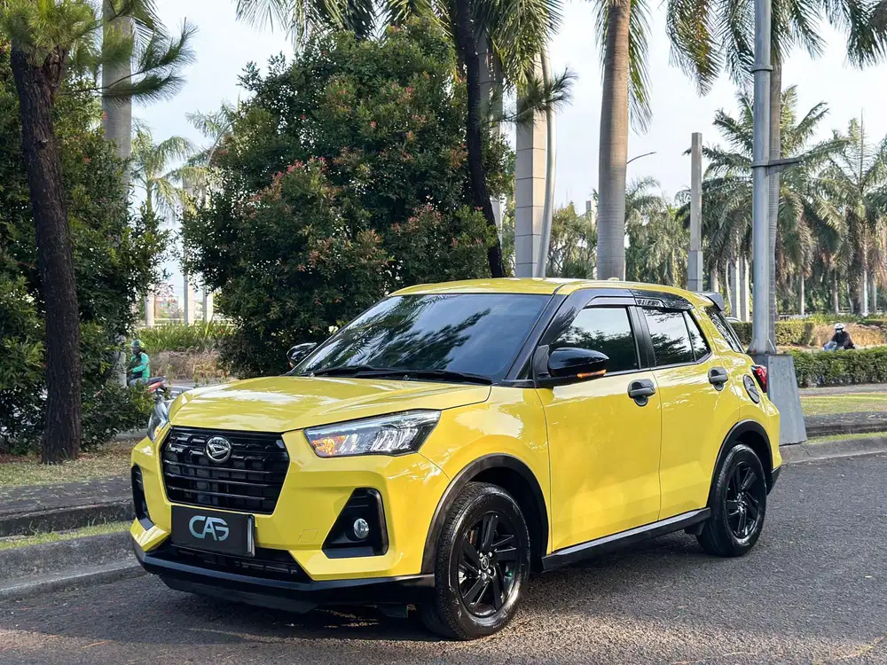 2023 DAIHATSU ROCKY R 1.0 AT MATIC LIKE NEW