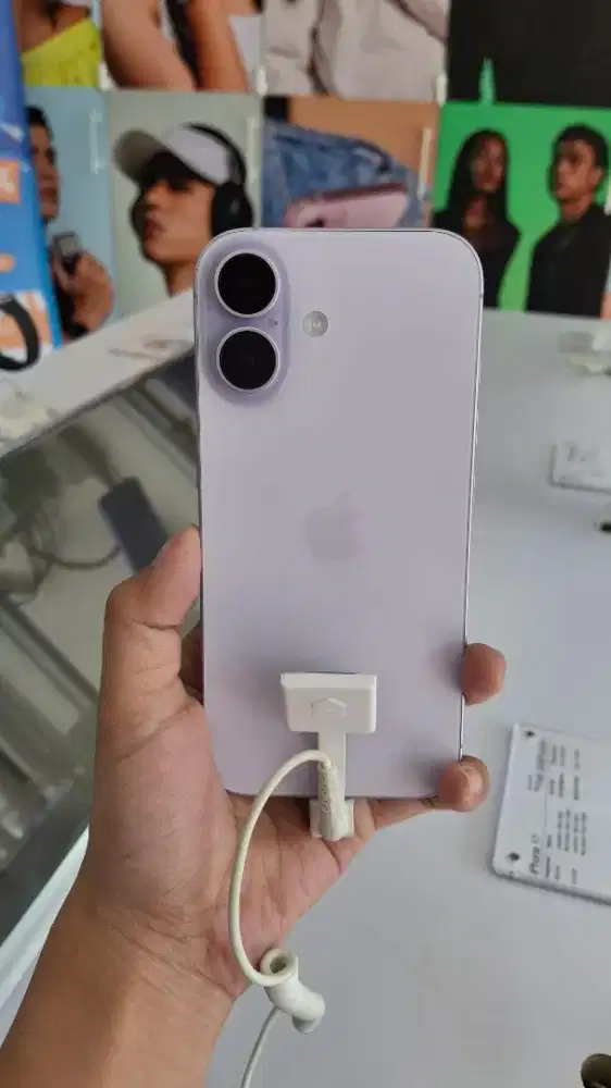 Iphone 17 Basic 256GB ,512GB Garansi Resmi