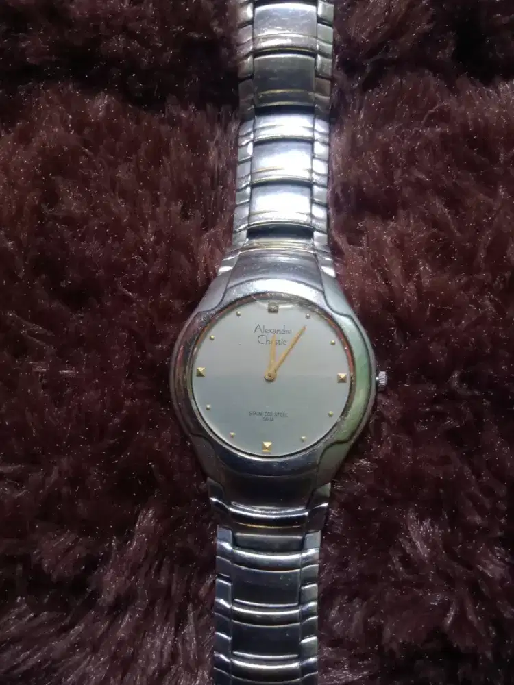 Jam Alexander lawas