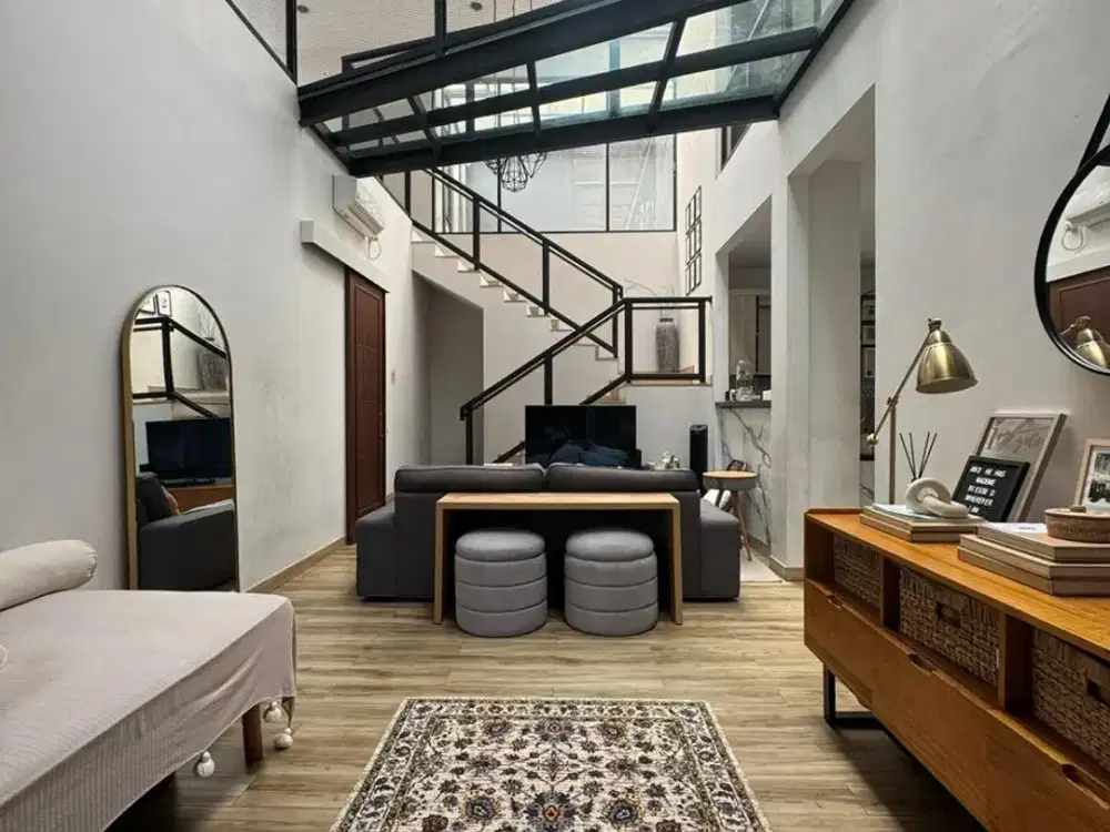 Rumah Minimalis Industrial Estetik Siap Huni di Bintaro Jaya