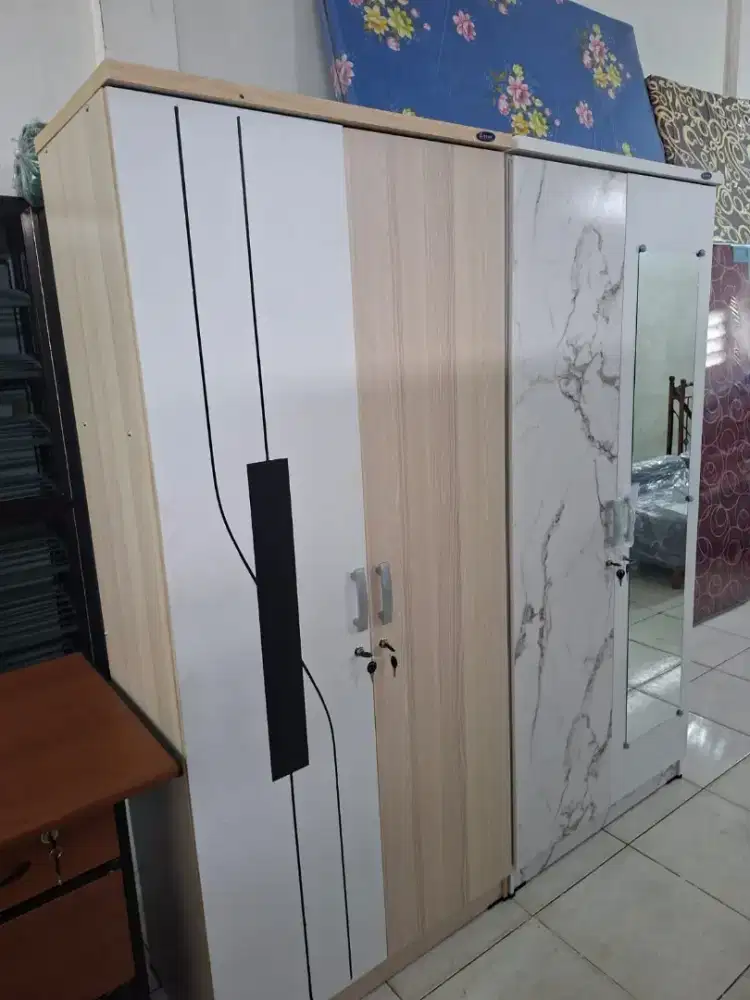 Lemari baju 2 pintu & 3 pintu bahan panel merk G-star