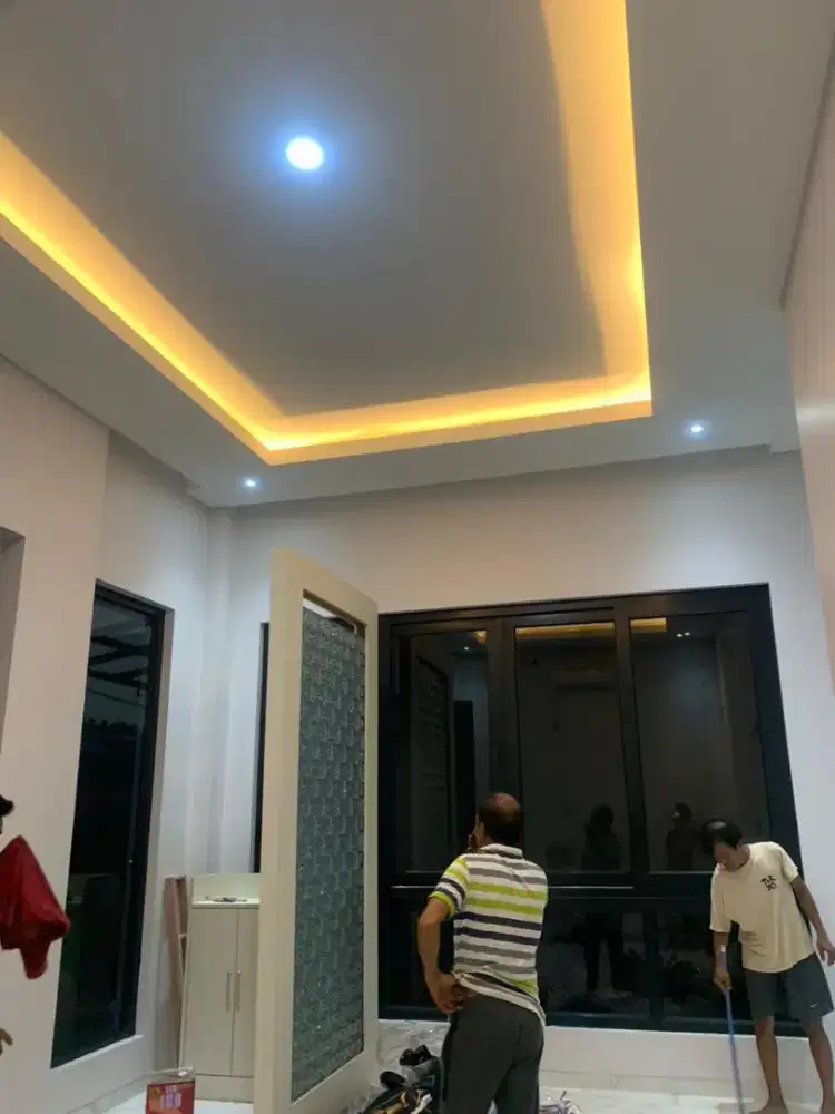 Tukang Bangunan