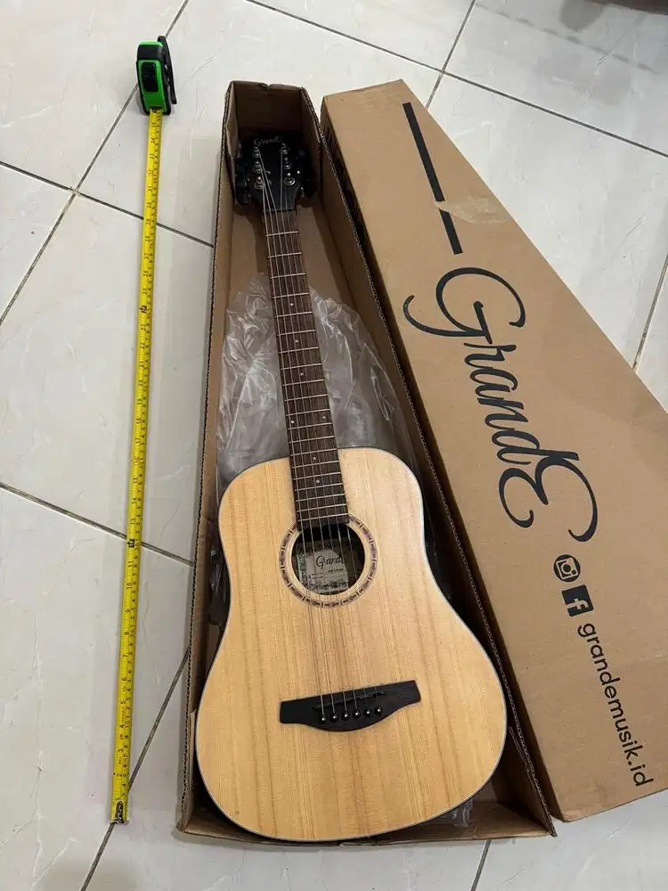 Gitar Guitar Grande GW 125 NA