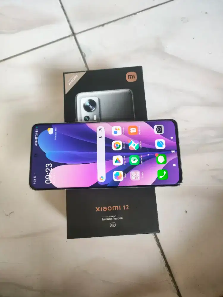 Xiaomi 12 5G 8/256 Fullset LIKENEW
