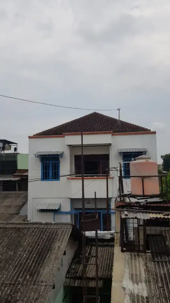 KOST UMS + Usaha UMS Solo